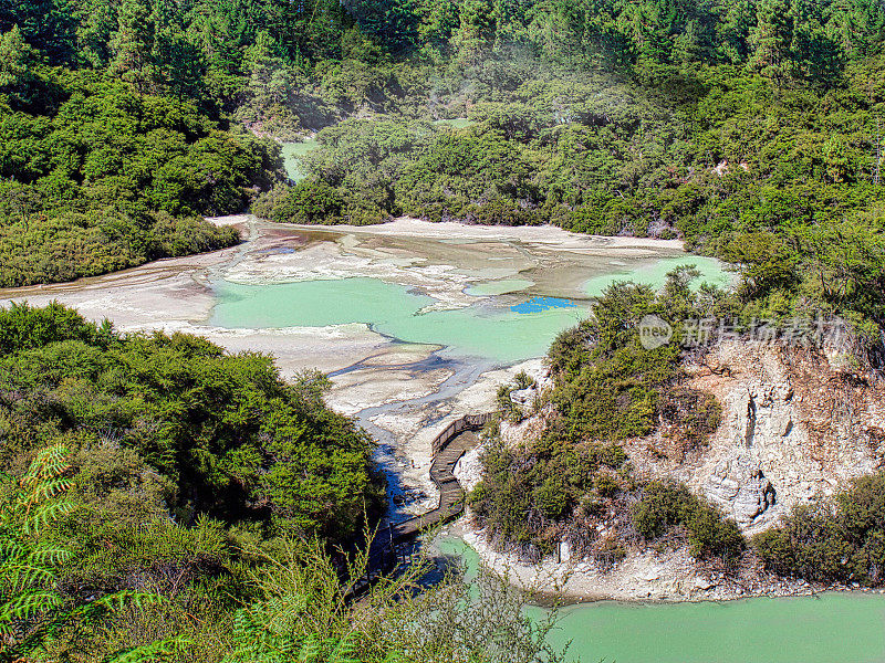 著名的香槟池温泉湖，waio - tapu温泉仙境，新西兰罗托鲁瓦